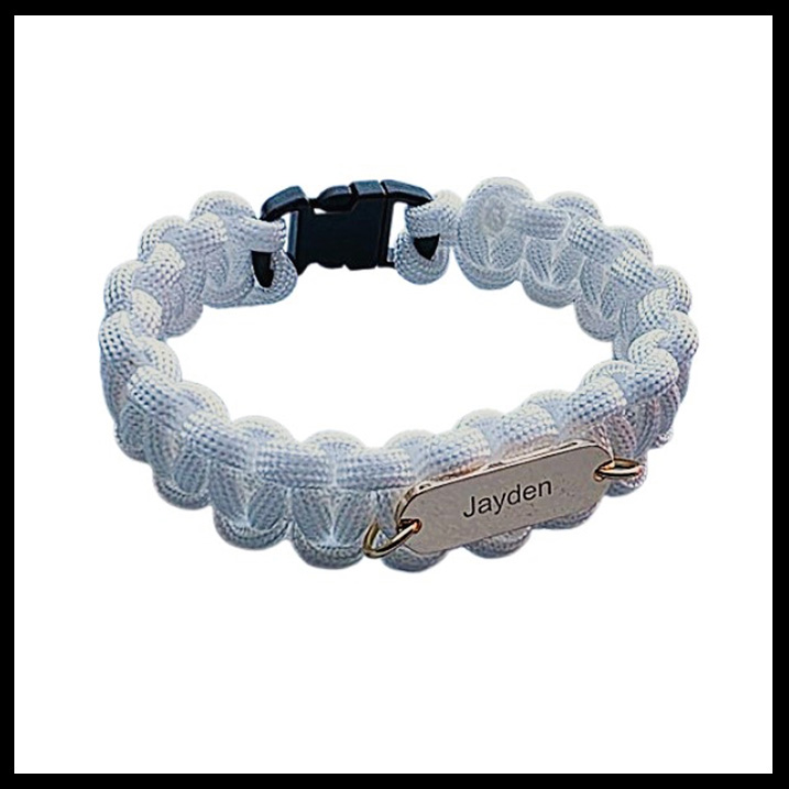 Paracord armband met gegraveerde goudkleurige tag